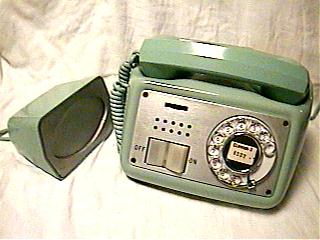 AE880 speakerphone in turquoise