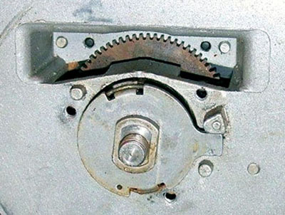Dial with
                  inspection window