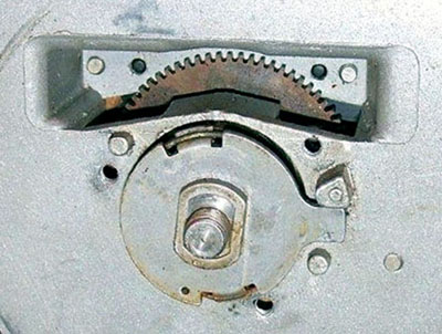 Dial with
                  inspection window