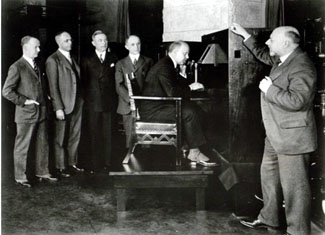 1927 picturephone - AT&T